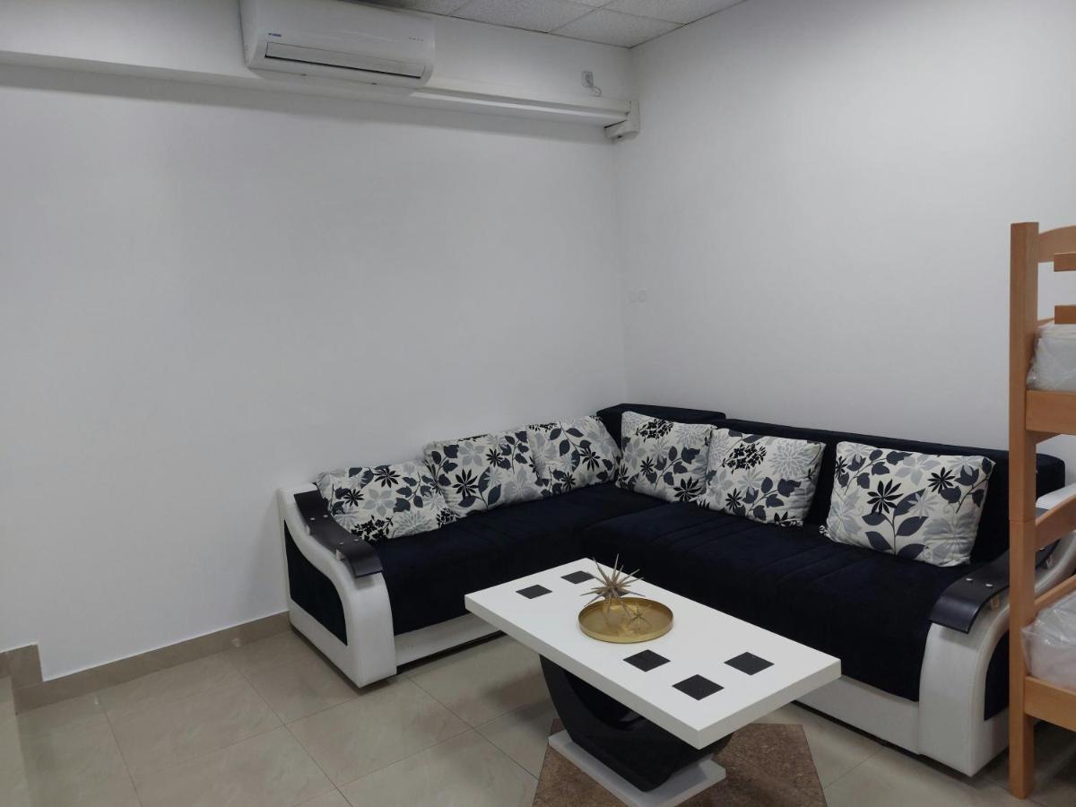 Apartman Aleksic U Samom Centru Grada Knjazevac Exteriör bild